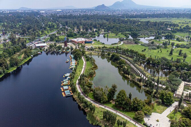 CDMX Enjoy a unique tour of Xochimilco and Coyoacán - Guides Make the Difference: What Good Guiding Looks Like Here