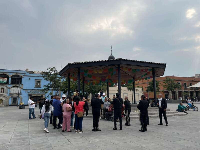CDMX: Garibaldi Copa Show - Inside the Copa show: mariachi, regional dances, and a toast