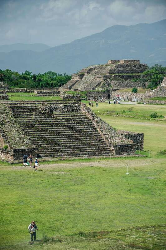 CDMX: Half-day tour of Teotihuacan - Palace of Quetzalpapalotl: The Stop That Adds Depth