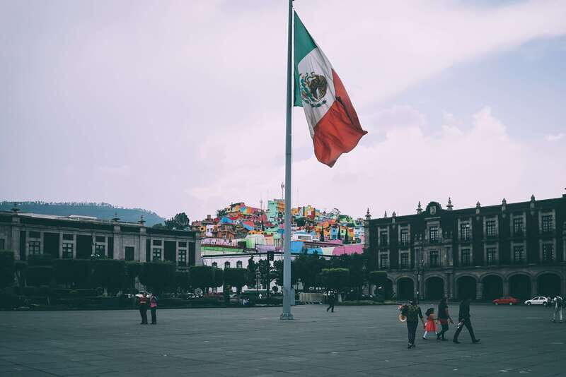 CDMX: Neighborhoods Contrasts Private Tour - From Pickup to Cablebús: Starting With the City’s Big Contrasts
