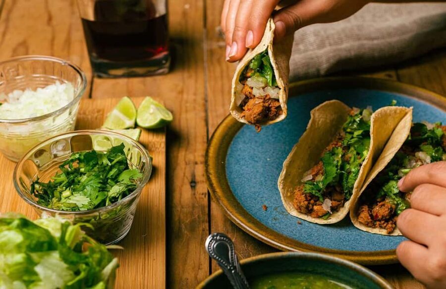 CDMX: Tacos and mezcal night tour - Mezcal at the end: turning a drink into a story you can follow