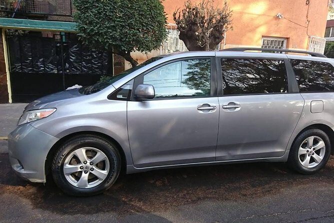 CDMX Transportation. Airport - Round trip. - Price and value: what $89.99 per person buys