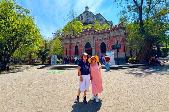 Chapultepec Castle & forest: History, Nature, and Hidden Secrets - Your route in order: castle, lake house, baths, glyphs, and gardens