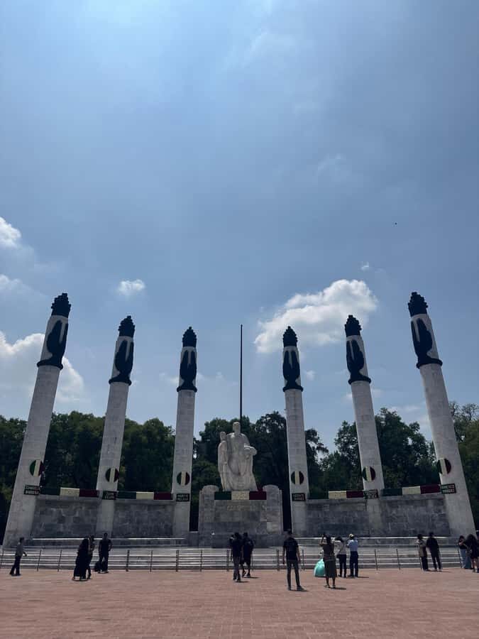 Chapultepec Castle: Private tour with local guide, tickets included - The Human Story: Maximiliano, Carlota, Porfirio Díaz, and the Niños Héroes
