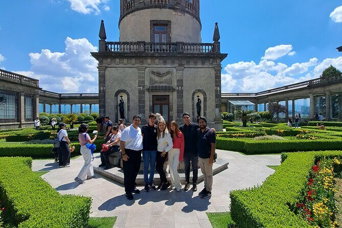 Chapultepec Castle Tour and its surroundings - What kind of traveler should book this?
