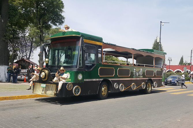 Cholula Magical Twon on a Traditional Tram from Puebla - Plaza de la Concordia: where you earn your free-time rewards