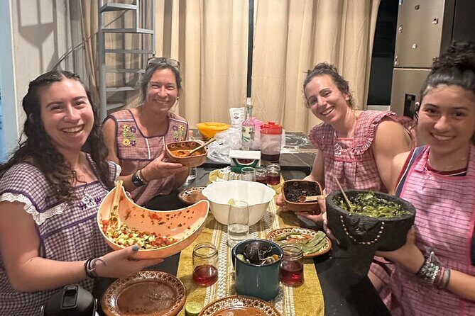 Class of Sauces and Tortillas in Mexico City - San Rafael + Mercado de San Cosme: where your salsa starts