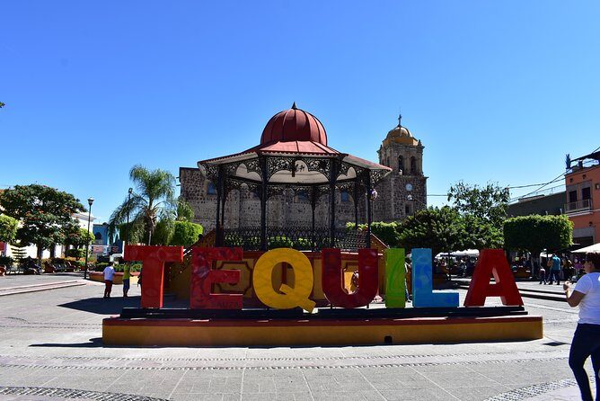 Colonial Treasures: San Miguel de Allende, Guanajuato, Zacatecas and Guadalajara - Queretaro first: a UNESCO downtown with room to breathe