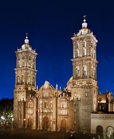 COMBO - Guadalupe Shrine & Teotihuacan Pyramids + Taxco (2 days) - Transport, group size, and the bilingual guide factor