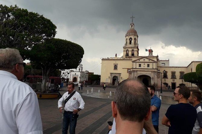 Come to Querétaro to know the EVENTS that changed the History of Mexico - Stop 3: El Acueducto de Querétaro and 1726 Water Engineering