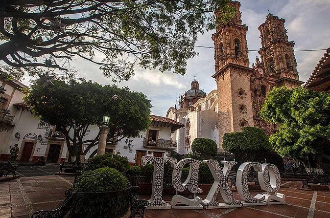 Cuernavaca and Taxco 1-day Tours from Mexico City - Pacing, transport, and the Hector Lopez factor