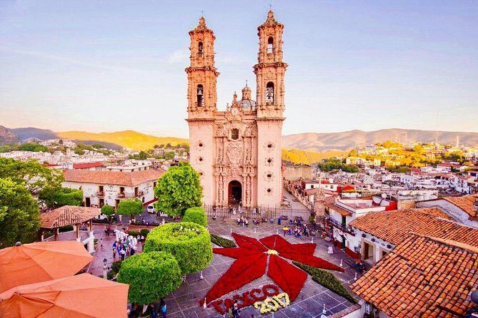 CUERNAVACA & TAXCO (Private) - 8:00 AM pickup and the chauffeured ride out of Mexico City