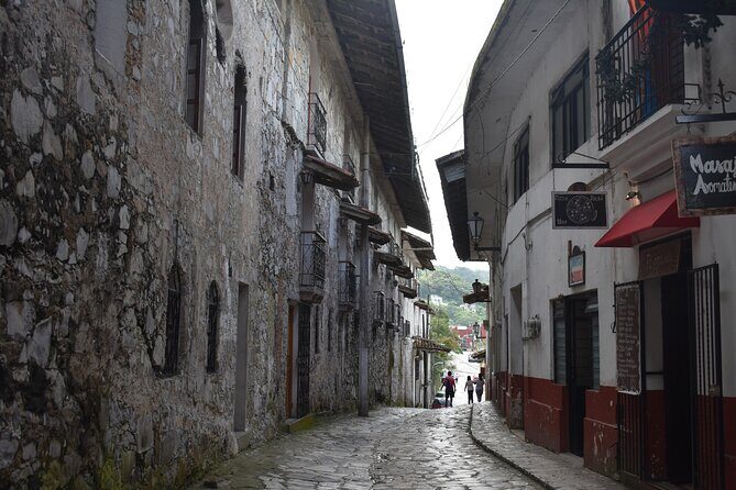 Cuetzalan and the Yohualichan Archaeological Site (private tour). - Price and value: what $275 buys you in a private format