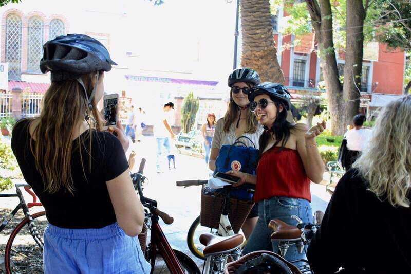 Cultural Ride: Historic center & Highlights of Mexico City - Metropolitan Cathedral, Fine Arts, and Rivera Murals: The Big Icons First