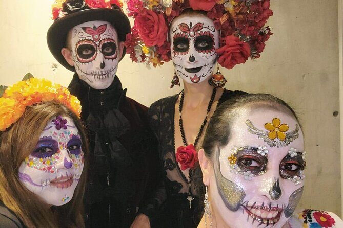 Day of the Dead in Mixquic Visit the Houses and Altars Pantheon - Tour rhythm: how the route shapes what you see