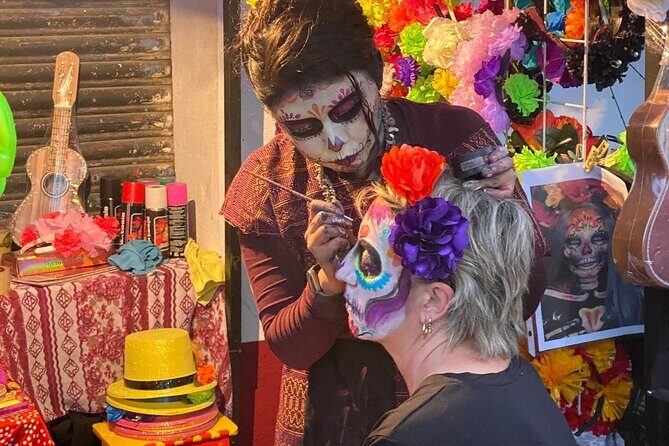 Day of the Dead Tour in Mixquic from Mexico City - Mixquic streets and San Andrés Apóstol: what to watch for on the walking tour