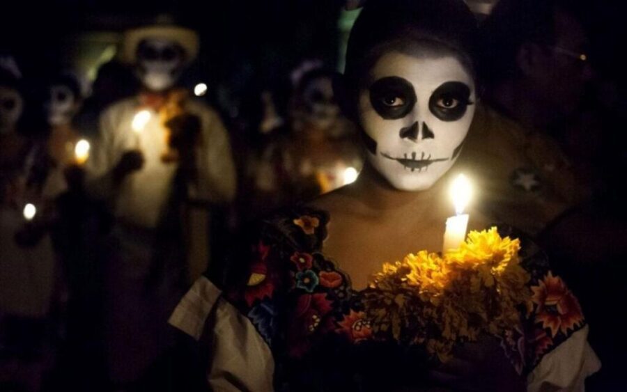 Day of the Dead Tour in San Andres Míxquic From Mexico City - Why San Andrés Mixquic feels different from the Mexico City Day-of-Dead scene