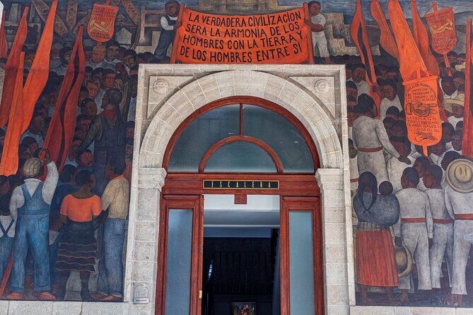 Diego Rivera at the Living Museum of Muralism - Guides: the kind of person who turns paint into story