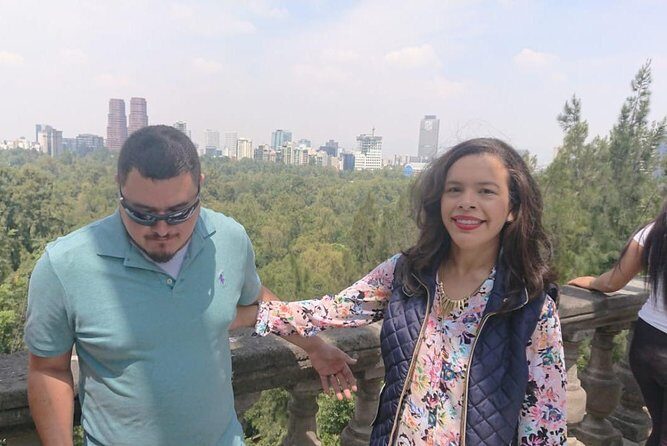 Discover Mexico City by Bike: Chapultepec to Downtown Tour! - Jose’s English-Language Guidance: Small Group, Big Clarity