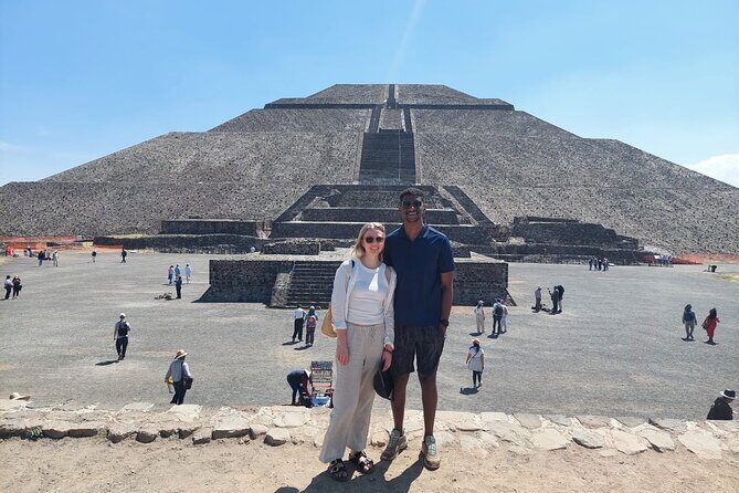 Discover Teotihuacan - Murals, funerary burials, human sacrifice, and cosmic symbolism