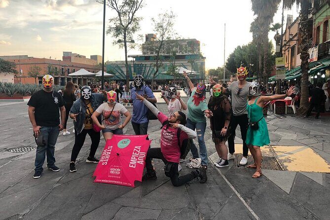 Drinks, Music and Lucha libre on a Saturday Night in Mexico City - Garibaldi Square: mariachi music and a party without the guesswork