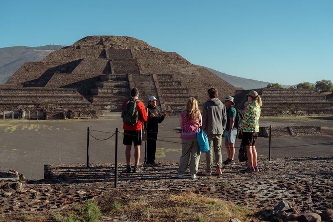Early & Express Tour Teotihuacan Pyramids - Pickup logistics: smooth van ride, small-group vibe