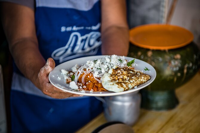 Earth, Corn & Fire: Tasting the Roots of Oaxacan Cuisine - Mercado 20 de Noviembre: Juice, Corn Specialties, and the Good Kind of Surprise
