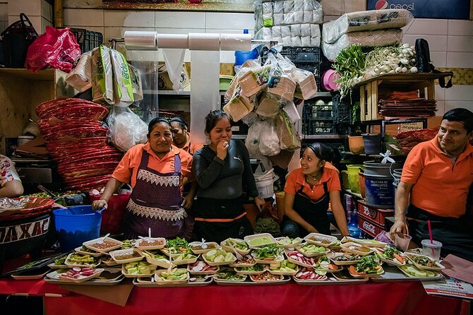 Earth, Corn & Fire: Tasting the Roots of Oaxacan Cuisine - Mercado Sánchez Pascuas: First Bites and Vendor Energy