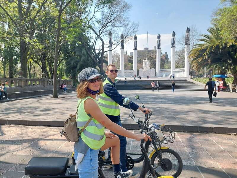 Electric Bike City Tour with a taco stop. - Riding in Real CDMX: Sunday-Style Road Changes and Safety Tips