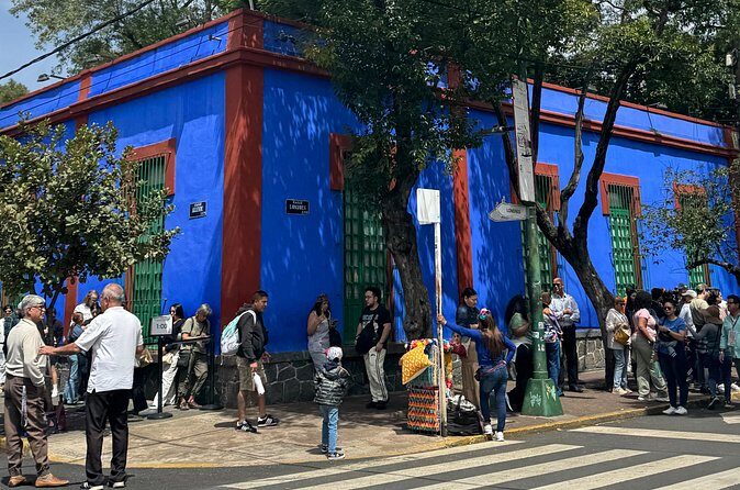 Entrance tickets to Frida Kahlo Museum - Group size, pacing, and what you can realistically see