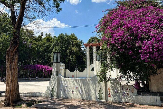 Epic Condesa and Roma Norte Walking Tour - Parque México, Ámsterdam, and Parque España: the Art Deco warm-up