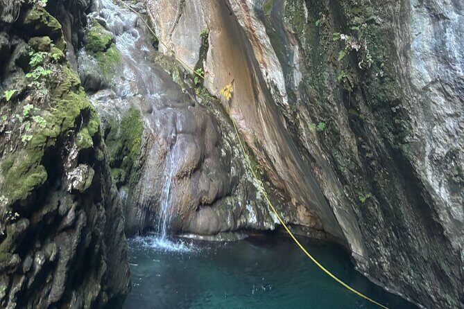 Exclusive Full-Day Tolantongo & La Gloria Hot Springs Adventure - Grutas Tolantongo: the grotto and tunnel section (and why a headlamp helps)