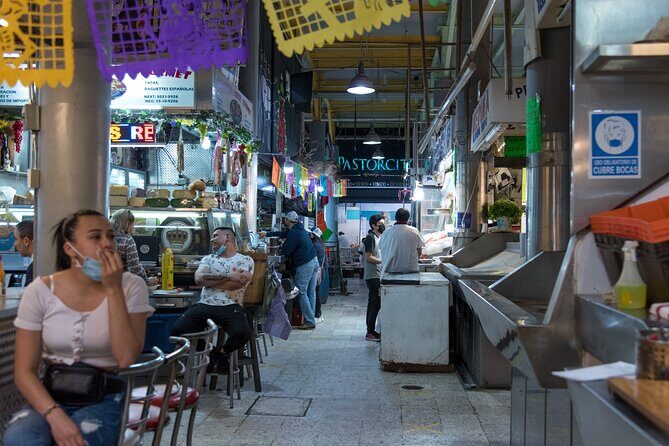 EXCLUSIVE MARKETS TOUR IN MEXICO CITY – Small Groups - Southern Route: Frida Kahlo Park, Coyoacán Tacos, and La Ciudadela Crafts