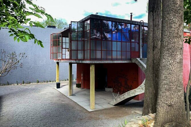 EXCLUSIVE TOUR Casa Estudio Frida Kahlo-Diego Rivera Small Groups - What you’ll see inside: studios, galleries, and the Rivera–Kahlo connection