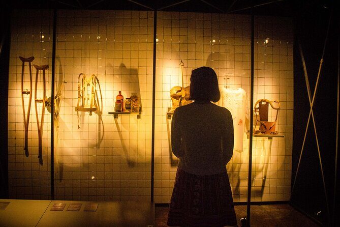 EXCLUSIVE TOUR Frida Kahlo Museum - SMALL GROUPS - Optional Upgrade: Coffee, Snacks, and Bread at Que Llueva Cafe