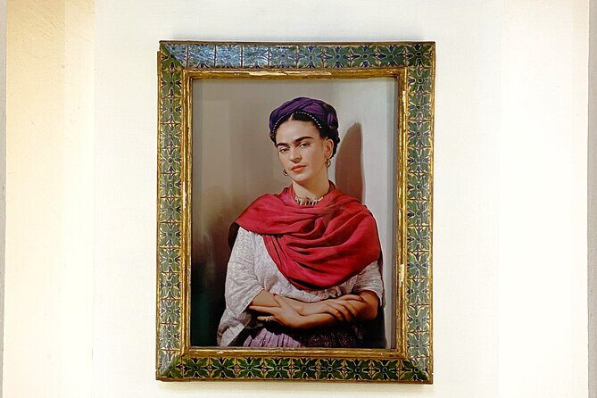 EXCLUSIVE TOUR Frida Kahlo Museum - SMALL GROUPS - Meeting at the Café: Your Frida and Mexico City “Decoder Ring”