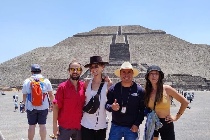 Exclusive Tour in Teotihuacan, Breakfast in the Cave and CDMX pick-up - La Cueva Teotihuacán breakfast: the highlight that needs a reality check