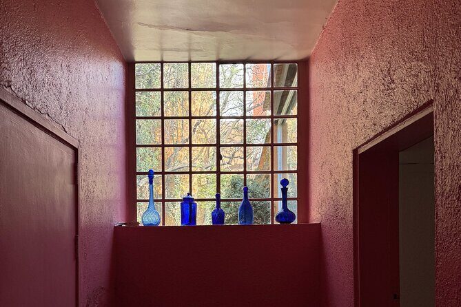 EXCLUSIVE TOUR Luis Barragán Casa Ortega - small groups - Why a maximum of 8 people feels private (without the rush)