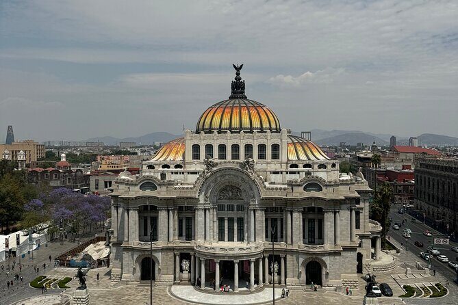 EXCLUSIVE TOUR to Palacio de Bellas Artes - small groups - Key highlights you should care about