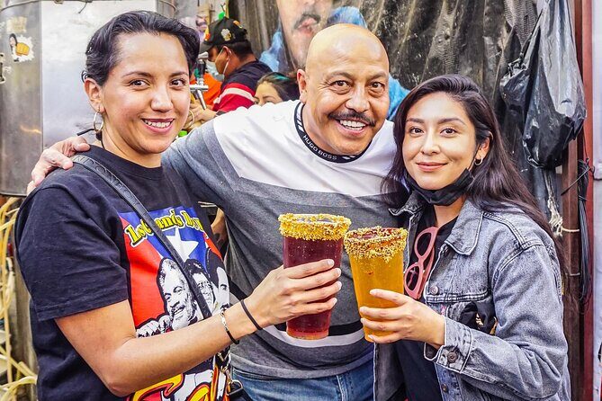 Explore the Barrio Bravo of Tepito with local guides - Stop 5: Altar Santa Muerte, iconic shrine and global media attention (about 15 minutes)