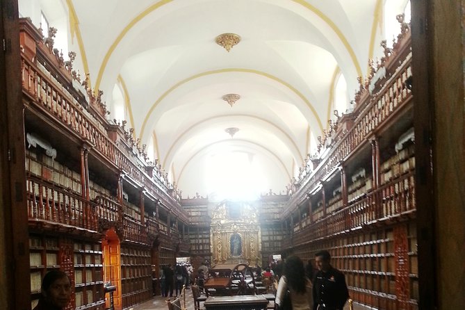 Flavors of Puebla: a culinary journey through history - Stop 2: Capilla del Rosario and Santo Domingo’s baroque story
