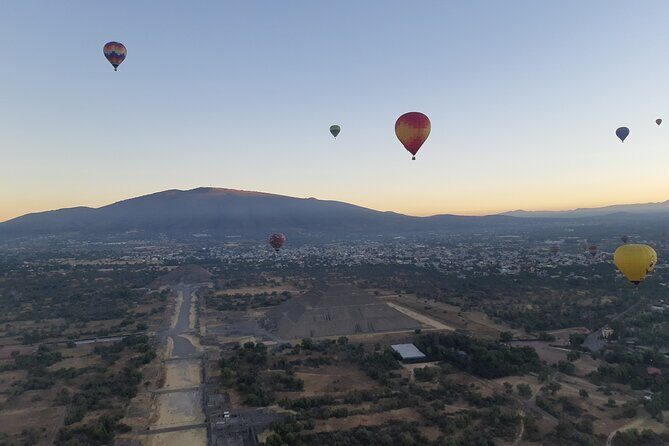 Flight in Globe, visit archaeological area, breakfast and transport - Practical tips for your Teotihuacan balloon day
