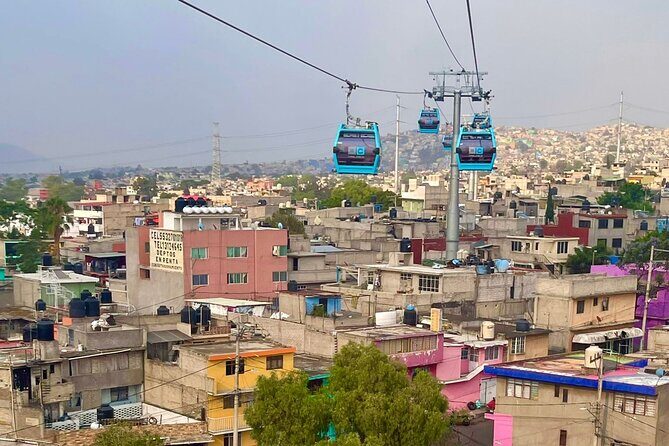 Fly over to the Unexplored Parts of CDMX by Cable Car - Meeting at Centro Histórico: quick start, real downtown energy