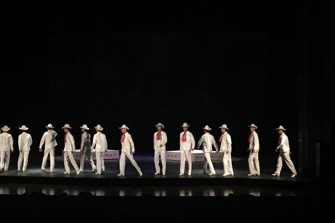 Folkloric Ballet in Mexico City - Your 2-hour flow: pickup, driver wait, intermission timing, return ride