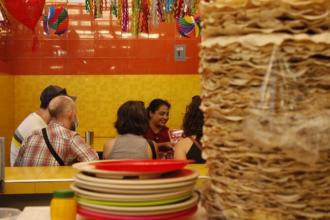 Food & Markets Tour - Mercado 20 de Noviembre: roasted meats, tamales, empanada al comal, tlayudas