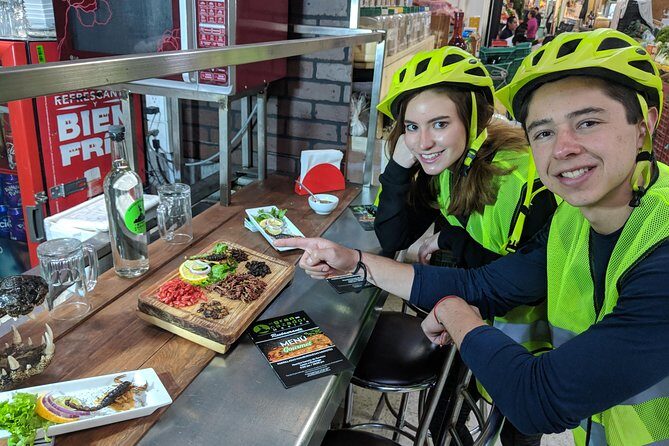 Foodie Lovers And Trendy CDMX E-bike Tour - Mercado de Medellín: street-food bites with food-culture context