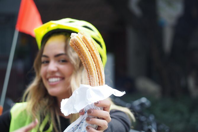 Foodie Lovers And Trendy CDMX E-bike Tour - Small group size: why it changes the whole experience