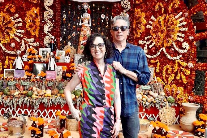 Frida Kahlo Museum & Coyoacán Walking Tour with Art Expert - Private-feeling experience: group size and schedule value