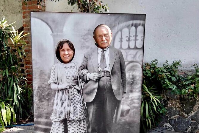 Frida Kahlo Museum & Coyoacán Walking Tour with Art Expert - Who should book this tour (and who might not love it)