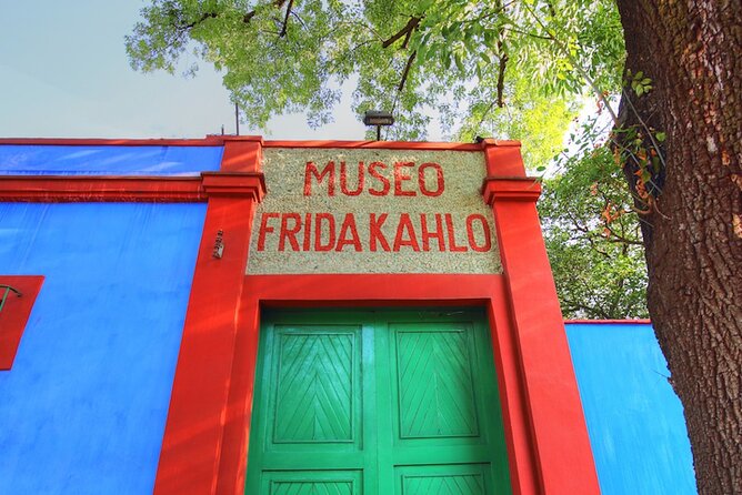 Frida's Heart Guided Biking Tour in Coyoacán - Meeting point and the 10:00 am start you should plan for